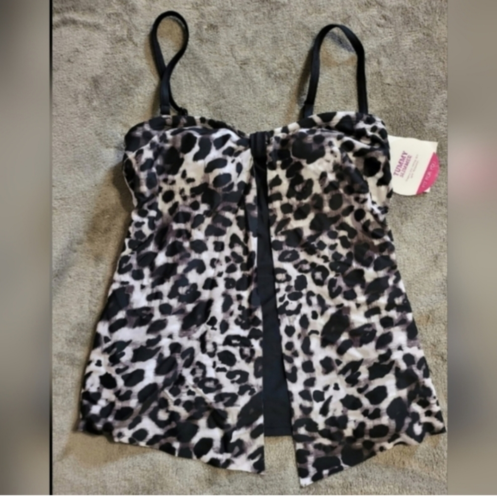 Croft & Barrow Tummy Slimmer Black and White Leopard Bikini Tankini Swim Top NWT